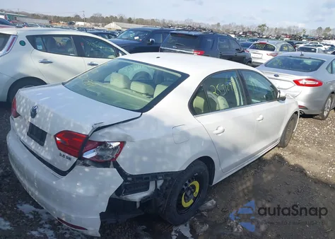 2013 Volkswagen Jetta 2.5L Se z USA, uszkodzony, nr VIN 3VWDP7AJ8DM395977